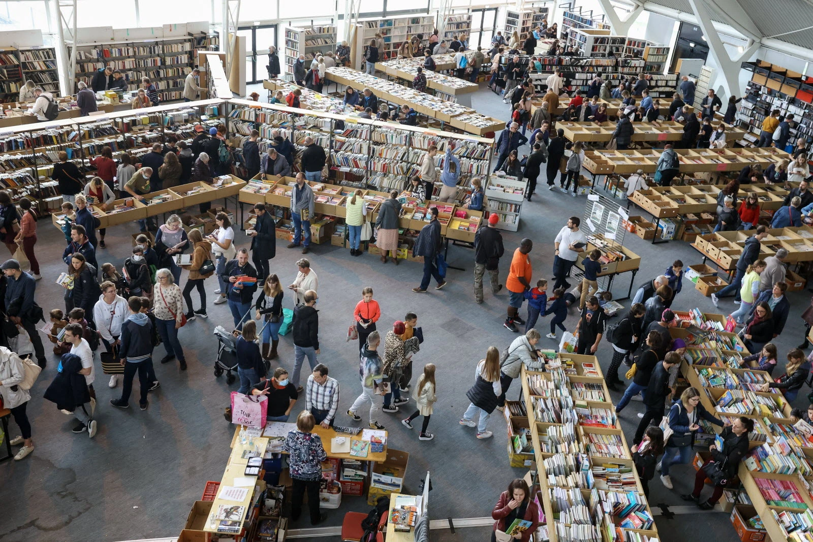 Affiche : Livres90: La Foire aux livres de Belfort vous accueille à l'Atria